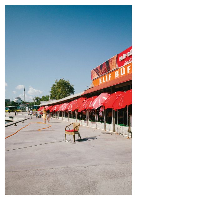 .
.
.
.
#rwinter #robertwinter #passingmeby #magazine #photomagazine
#istanbul  #türkiye  #turkey
 #travelingram  #street #photooftheday #leica #lfi #streetphotography #picoftheday #style #street #istanbullovers #explore #sultanahmet #instagramtr #galatabridge #turkshutter #taksim #istanbullovers #IstanbulLife #visitistanbul