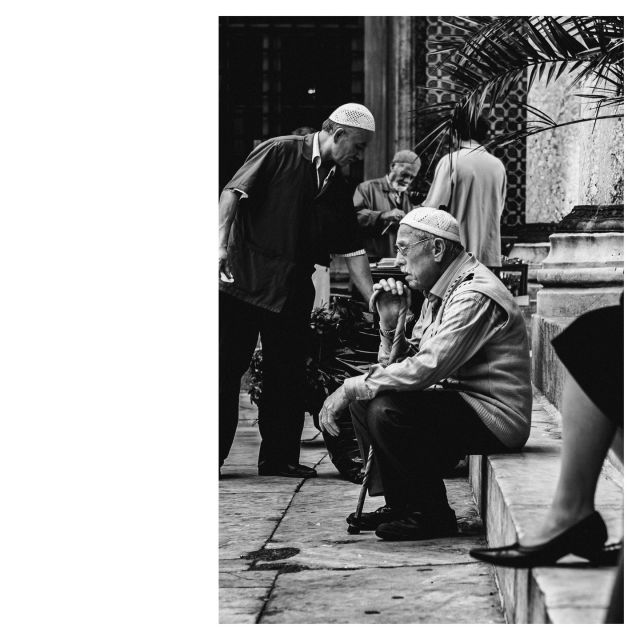 Istanbul Magazin kommt am 06.12. 

.

.
#rwinter #robertwinter #passingmeby #magazine #photomagazine
#istanbul  #türkiye  #turkey
 #travelingram  #street #photooftheday #leica #lfi #streetphotography 
#picoftheday #style #street #istanbullovers #explore #sultanahmet #instagramtr #galatabridge #turkshutter #taksim #istanbullovers #IstanbulLife #visitistanbul